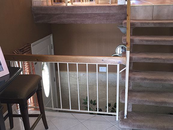 3rd image of 371 Grantwood Ave