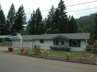 329 Indian Meadows Dr, Happy Camp, CA