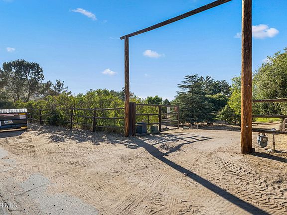 4th image of 31735 Indian Oak Rd