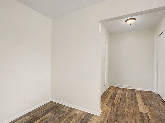 4th image of 64588 W Northpark Dr