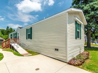 200 Flicker St, Rochester, MI 48309