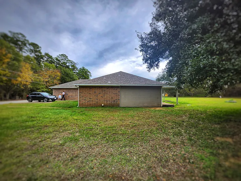17063 Tealwood Dr — Photo 10
