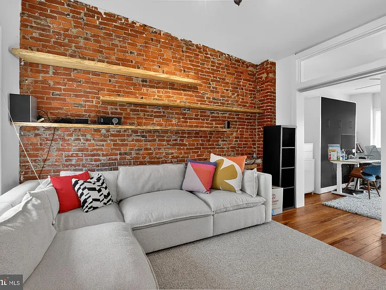 2356 E Susquehanna Ave — Photo 31