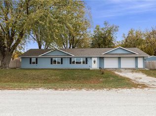 417 8th St, Minburn, IA 50167