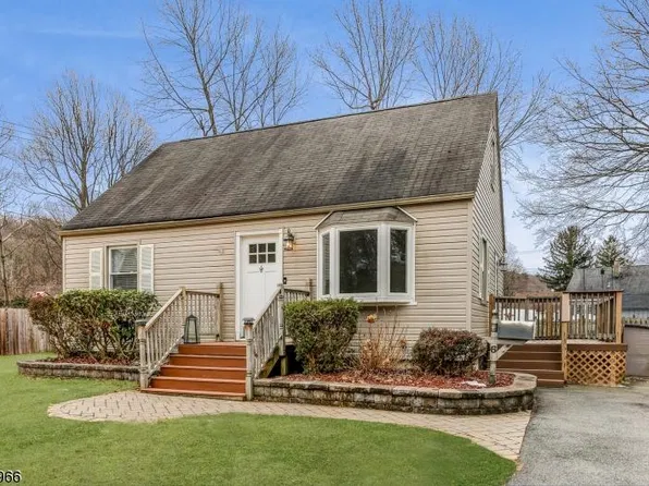 6 George St, Mine Hill, NJ 07803