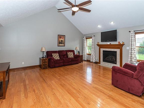 5th image of 1335 Brookway Dr