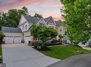 18919 Canoe Landing Ct, Leesburg, VA 20176