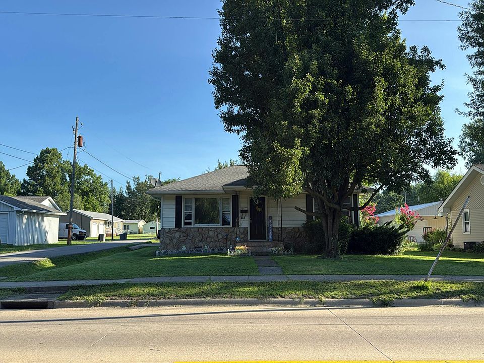 1st image of 1002 W Boulevard St