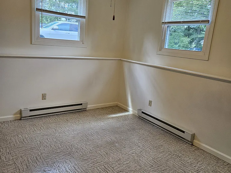 29B Plumtree Rd #B — Photo 6