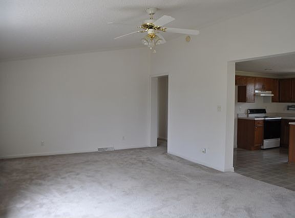 3rd image of 150 Tranquility Ln