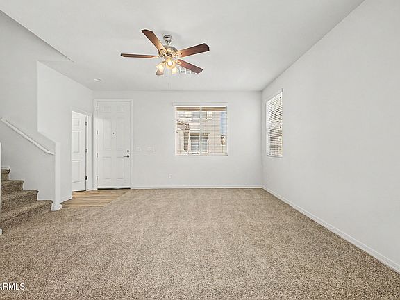 4th image of 821 E AGUA FRIA Lane