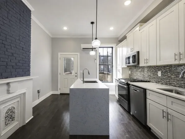 23 Belmont Ave, Jersey City, NJ 07304