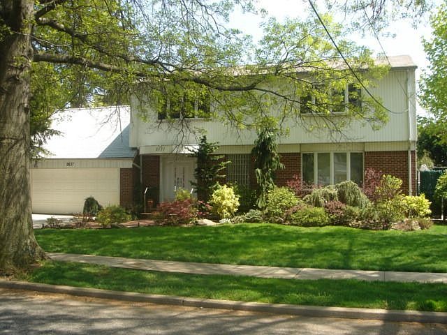 harvey OED① 2637 Harvey Ave, Oceanside, NY 11572 | Zillow