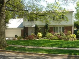 2637 Harvey Ave, Oceanside, NY 11572