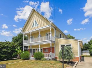 1106 Linden St, Woodbridge, VA 22191