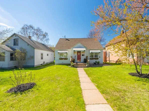 1107 Douglas Ave, Eveleth, MN 55734