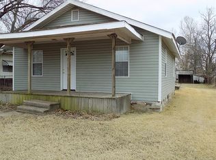 303 E 3rd Ave, Holdenville, OK 74848