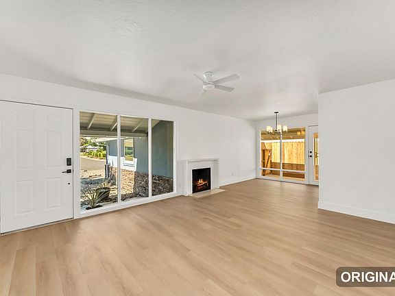 3rd image of 3620 Sean Dr