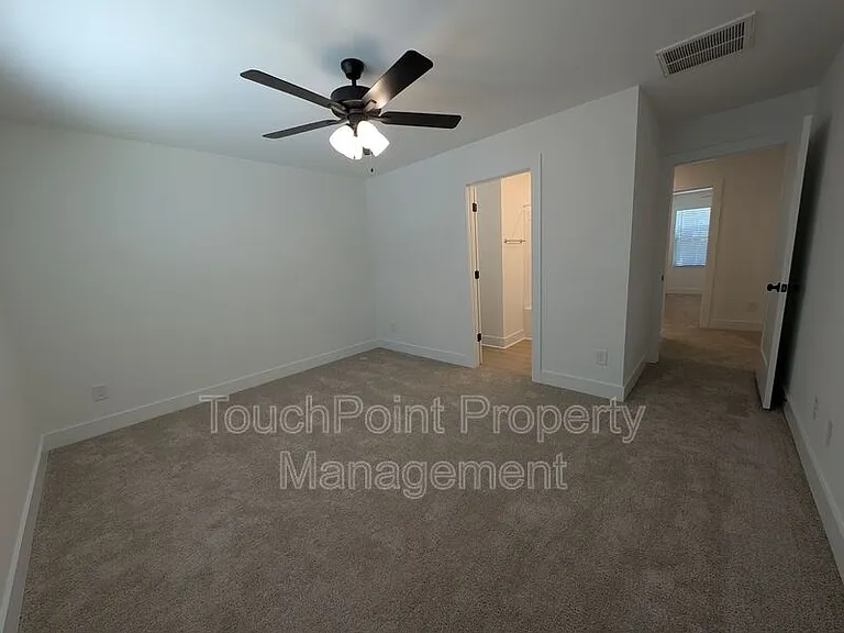 1413 Arden Ave — Photo 14