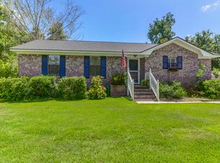 1519 Wakendaw Rd, Mount Pleasant, SC 29464