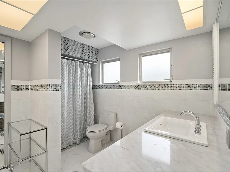 1411 Whiskey Creek Dr — Photo 16