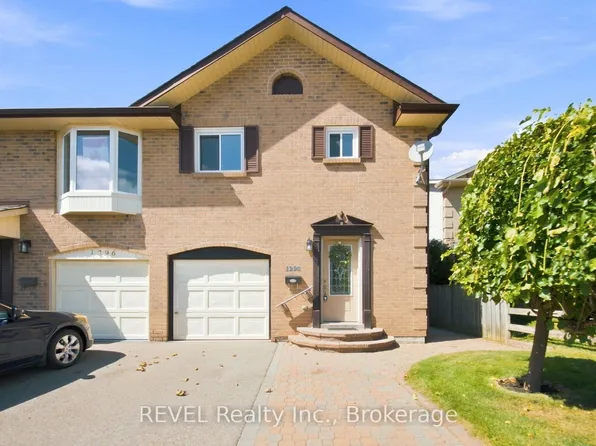 1298 Pinehurst Ave, Oshawa, ON L1H 8G5