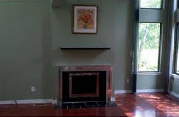 88 SAYRE DR
