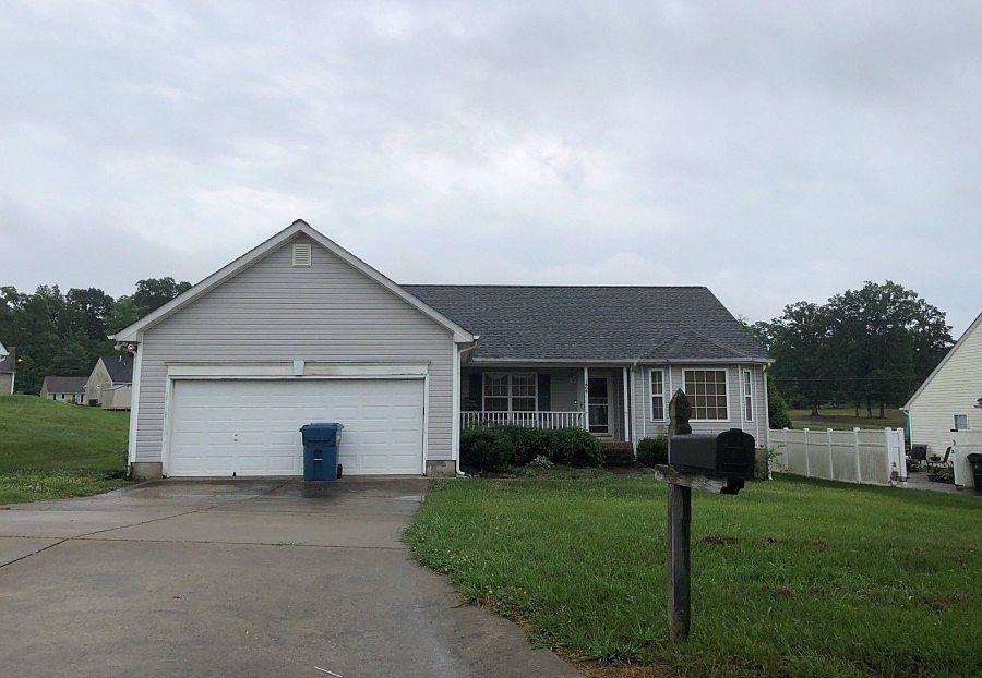 1st image of 1809 Lochwood Dr