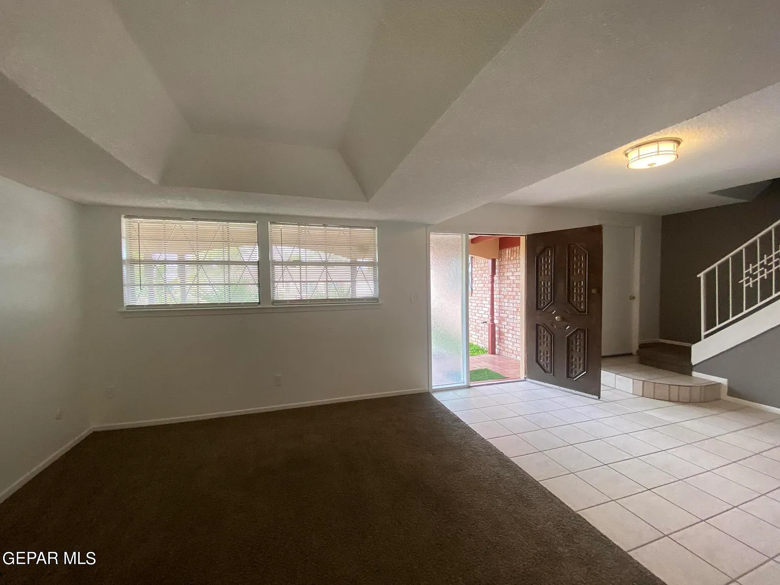 3 bed, 2.5 bath, 1755 sqft, $1,700 — Photo 3