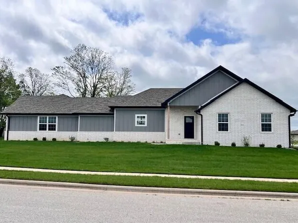 3692 W Overland Street, Springfield, MO 65807