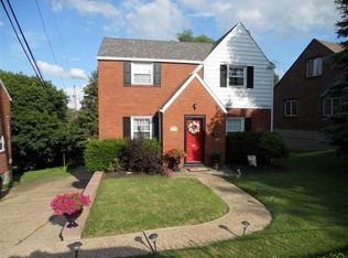 1071 Arbor Dr, Pittsburgh, PA 15220