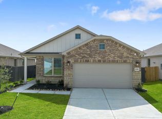 9022 Cedar Crescent Dr, Baytown, TX 77521