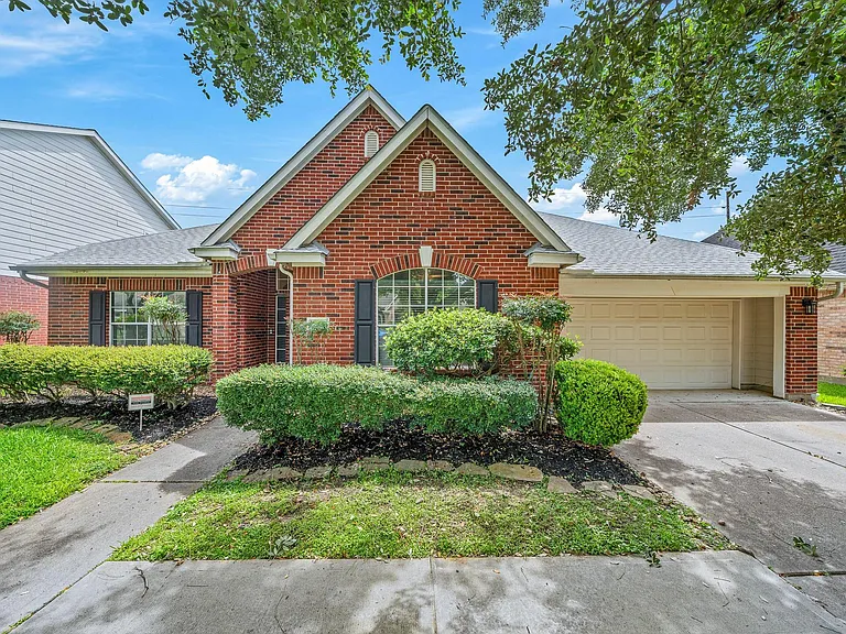 23818 Indian Hills Way — Photo 1