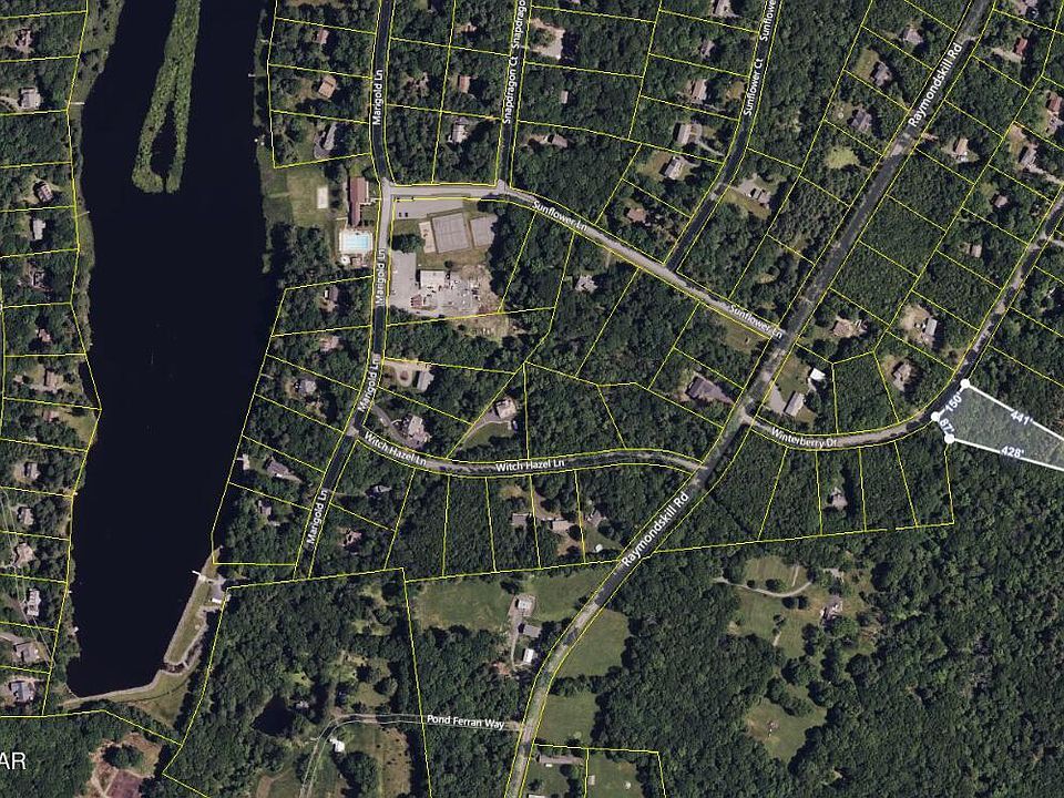 2nd image of Winterberry Dr