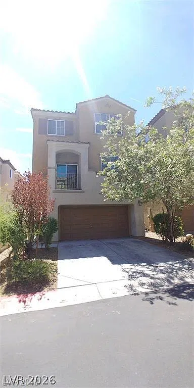3 bed, 3.0 bath, 1813 sqft, $2,200 — Photo 1