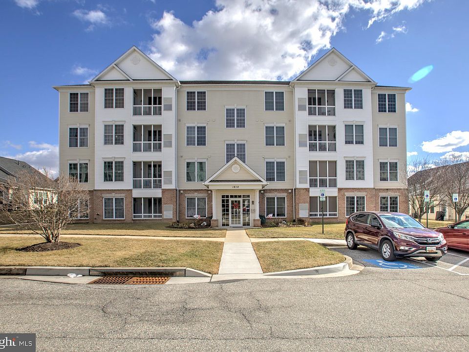 1st image of 1818 Selvin Dr Unit 101