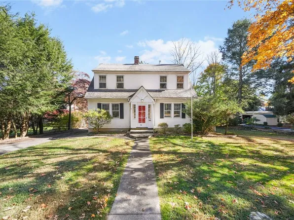 31 Sarles Lane, Pleasantville, NY 10570