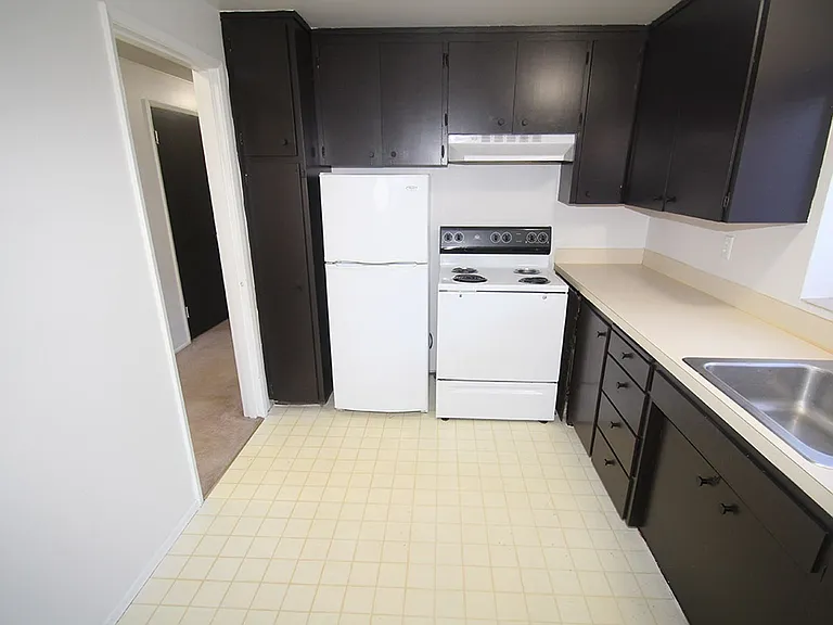 5112 Ravenna Apartments - Ravenna — Photo 13