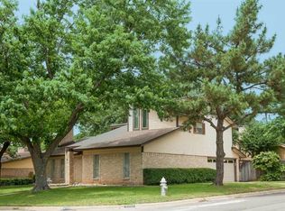 2001 Irongate Dr, Arlington, TX 76012