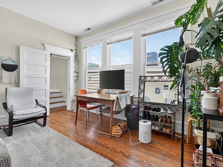 710 N 24th St #3 — Photo 3