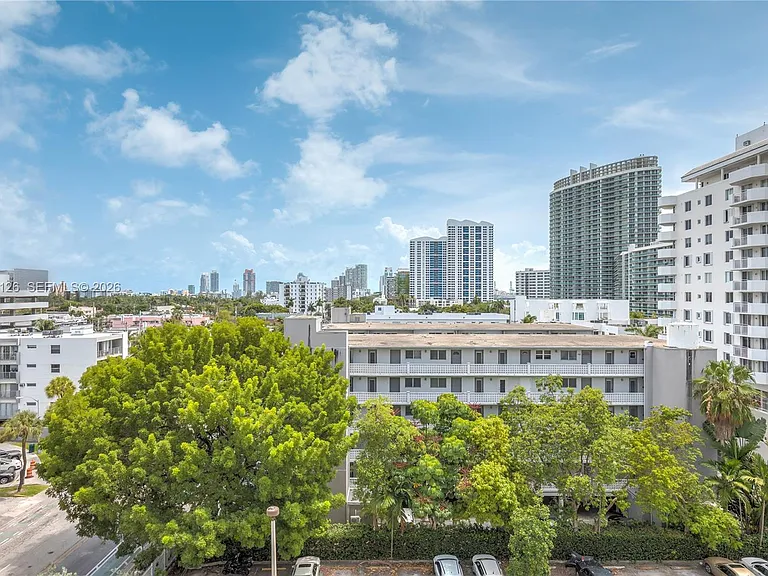 1300 Lincoln Rd #B802 — Photo 16
