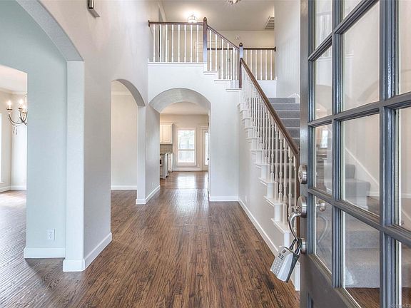 2nd image of 5202 E 110th Pl