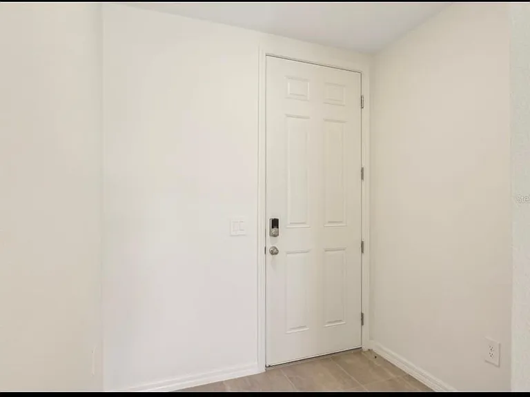 16390 Bird Of Paradise Ave — Photo 27