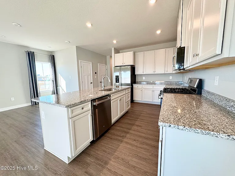 106 Mizzen Way #B — Photo 13