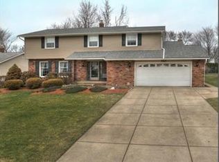 5165 Graham Dr, Lyndhurst, OH