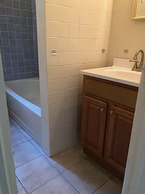 Rented by Alexander Bilu, LREB | media 17