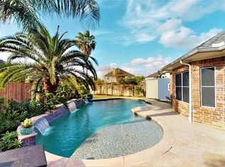 2502 Sun Glen Dr, Pearland, TX 77584