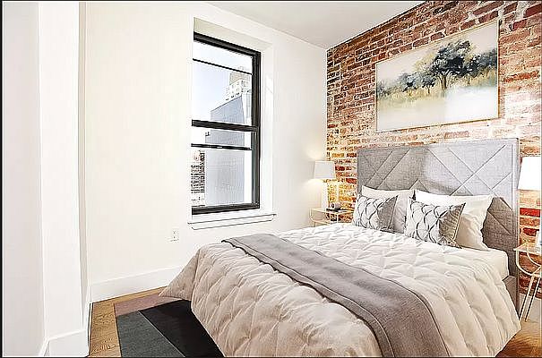 1st image of 102 Norfolk St #20