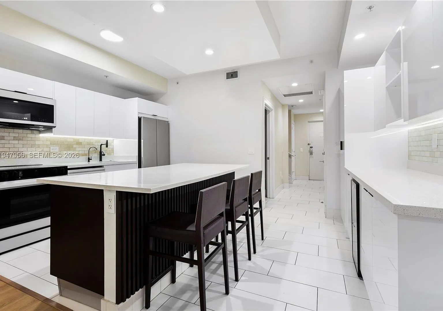 5300 NW 87th Avenue 1212, Doral, FL 33178 — Photo 2