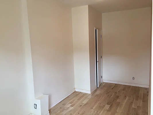 Rented by Voro, LLC | media 26
